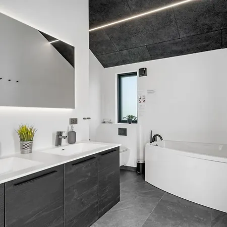 Udder - 1-5km From The Sea By Interhome Lokken