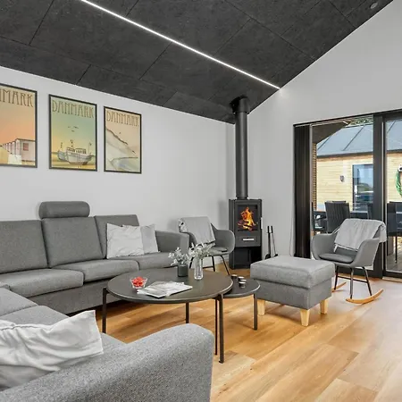 Udder - 1-5km From The Sea By Interhome *