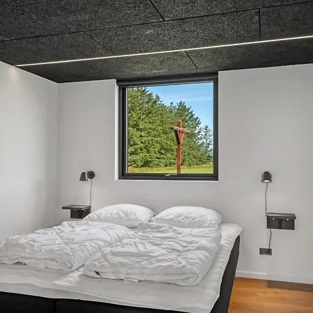 Udder - 1-5km From The Sea By Interhome